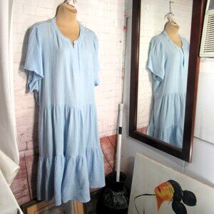 LUCKY BRAND DRESS V NECK POCKETS, TIERED, CLEAN AND NICE 3X SOFT BLUE COTTON